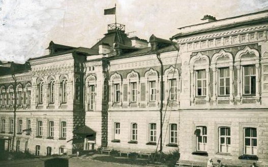 Здание Иркутского физиотерапевтического института, принявшего первую группу раненых в конце декабря 1941 г. Здесь разместился эвакогоспиталь № 934. Ныне здесь – курорт «Ангара».
