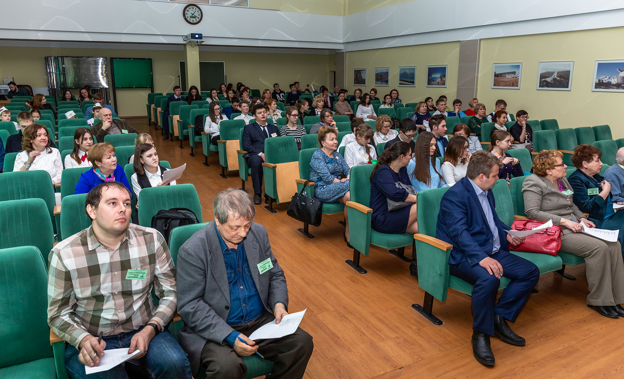 Космические вопросы обсудили на школьной конференции в Институте солнечно-земной физике СО РАН